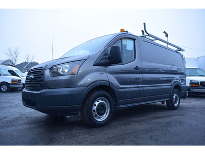2015 Ford Transit Cargo Van ** Vendu Sold **