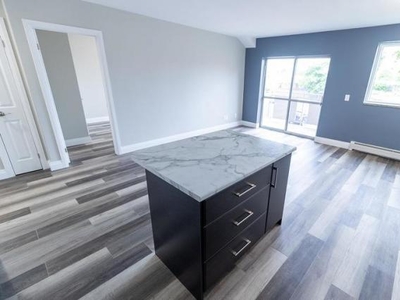 2 Bedroom Apartment Unit Niagara Falls ON For Rent At 2049