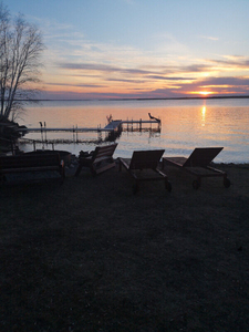 Brand new luxury waterfront cabin for rent on Lake Lac du Bonnet