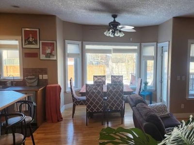 4 Bedroom Detached House Strathmore AB For Rent At 3350