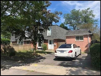 3 Bdrm Freehold Townhome W/ Sep Entr Fin Bsmnt