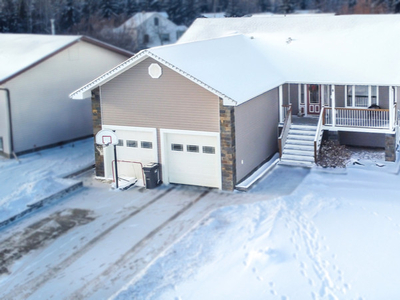 5-bed, 3-bath Home in St. Isidore, AB for Sale!
