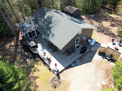 BEAUTIFUL LEASED LAND COTTAGE AT CHIEF'S POINT