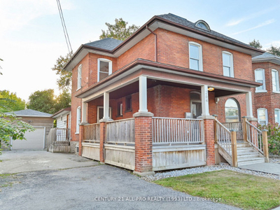 Coleman St. & Catherine St. with 4 Bdrm 3 Bth