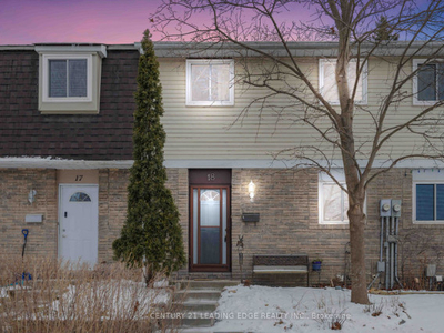 Dream Townhouse: Prime Pickering Living! 3+1 Bds