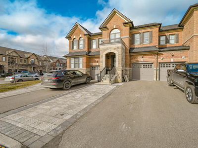 For Sale freehold townhome in Bolton caledon