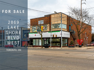 G-R-E-A-T Commercial/Retail Located in Toronto