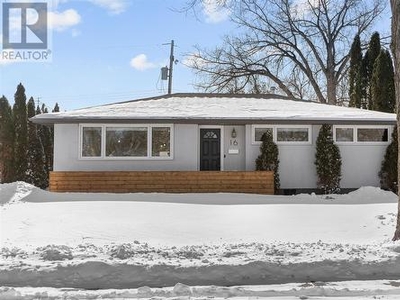 House For Sale In Greystone Heights, Saskatoon, Saskatchewan