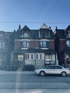 Investment Listed, King St W & Cowan Ave