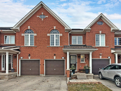 Located in Mississauga - It's a 3 Bdrm 3 Bth
