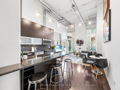 Luxury Loft Living at its Finest! 2 Bed / 2 Bath, Parking Incld