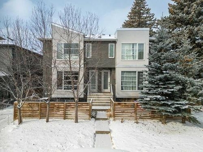 Townhouse For Sale In Killarney/Glengarry, Calgary, Alberta