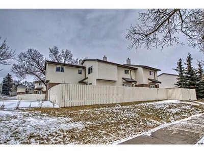 Townhouse For Sale In Whitehorn, Calgary, Alberta