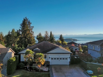 4 bedroom luxury House for sale in Sechelt, Canada