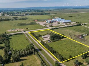 33022 Township Road 250, Rural Rocky View County, Alberta–