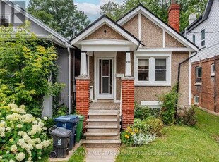 House For Sale In Woodbine-Lumsden, Toronto, Ontario