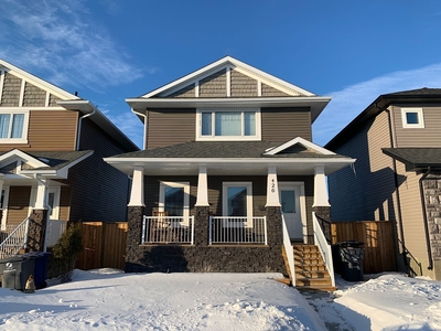 Saskatoon House For Rent | Stonebridge | Beautiful 3 Bedroom House in