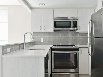 Apartment Unit Ottawa ON For Rent At 1898