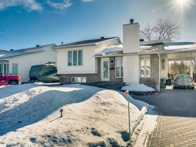 House for sale, 18 Rue du Duché, Gatineau, QC J8R1X3, CA , in Gatineau, Canada