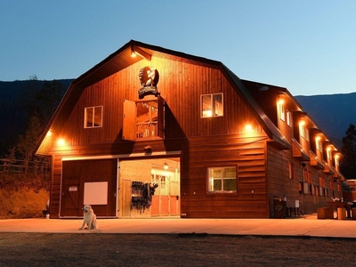 17 bedroom exclusive country house for sale in Invermere, Canada