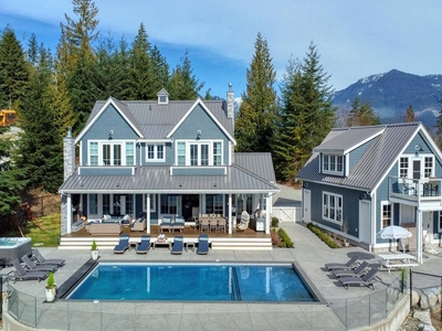 7 bedroom luxury Detached House for sale in Gibsons, Canada