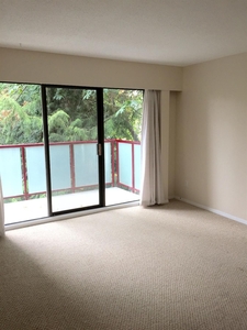 Victoria Apartment For Rent | Rockland | Rockland area, walk to Cook