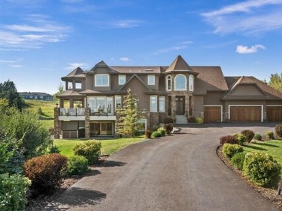 2 Bearspaw Valley Place
