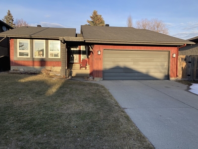 Calgary House For Rent | Silver Springs | Cabin in the city, Family