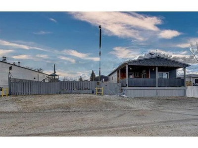 House For Sale In Meadowview, Grande Prairie, Alberta