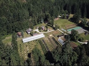 5 bedroom exclusive country house for sale in Salt Spring Island, British Columbia