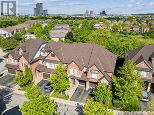 Townhouse For Sale In Wedgewood Creek, Oakville, Ontario