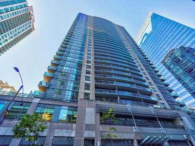 2112 - 30 Grand Trunk Cres