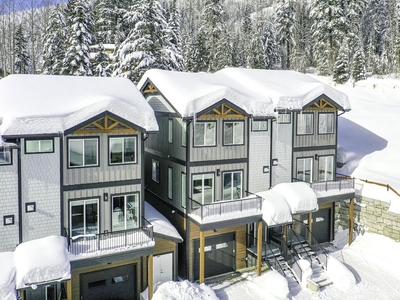 3 bedroom luxury Townhouse for sale in Sun Peaks, British Columbia