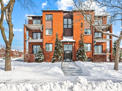 Condo/Apartment for sale, 7510 Rue Élisée-Martel, Rivière-des-Prairies/Pointe-aux-Trembles, QC H1E6M7, CA , in Montreal, Canada