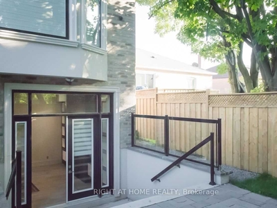 House for rent, Lower - 214 Patrica Ave, in Toronto, Canada