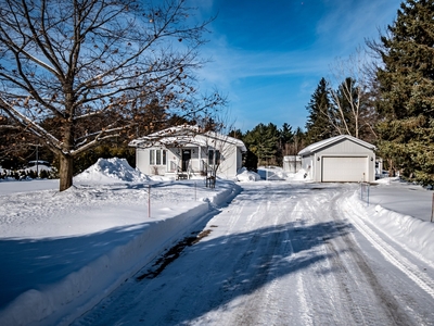 House for sale, 3040 Boul. St-Michel, Trois-Rivières, QC G9A5E3, CA , in Trois-Rivières, Canada