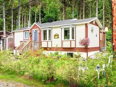 House for sale, 82 Domaine-Val-Morin, Val-Morin, QC J0T2R0, CA , in Val-Morin, Canada