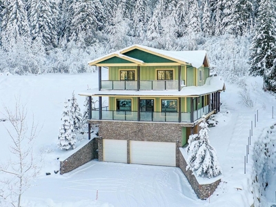 Luxury 3 bedroom Detached House for sale in Sun Peaks, Canada