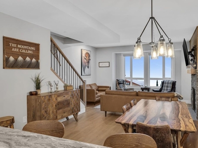 Luxury Townhouse for sale in Big White Ski, Canada