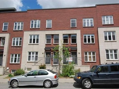 Condo For Sale In Old Montreal, Montréal (Ville-Marie), Quebec