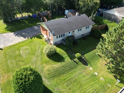 House for sale, 670 Rue Robert, Lachute, QC J8H1R1, CA, in Lachute, Canada