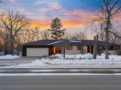House For Sale In Ridgedale, Winnipeg, Manitoba
