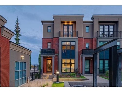 Townhouse For Sale In Aspen Woods, Calgary, Alberta