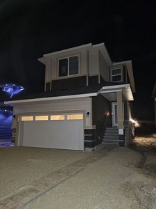 Brand New House with lots of upgrades. 3 bedrooms plus a bonus room upstairs. . | Creekmill Ct SW, Airdrie