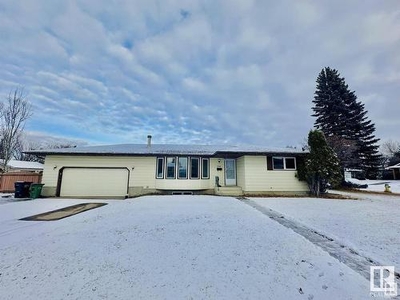 House For Sale In Menisa, Edmonton, Alberta