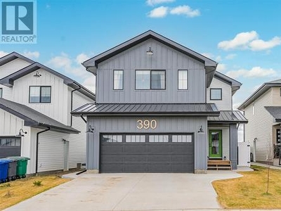 House For Sale In Brighton, Saskatoon, Saskatchewan