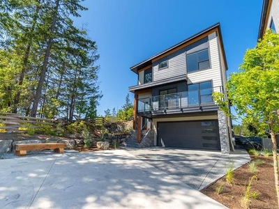 House For Sale In Departure Bay, Nanaimo, British Columbia