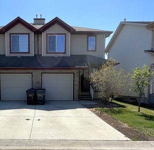 Spruce Grove Pet Friendly Duplex For Rent | Stunning in Spruce Grove Family