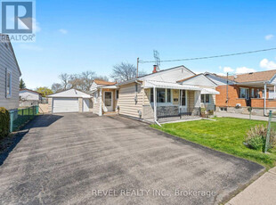 11 PARKWOOD DRIVE St. Catharines, Ontario