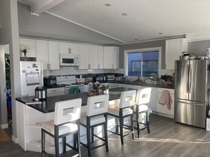 Calgary Room For Rent For Rent | Banff Trail | Shared-2 bedrooms avail. July 1